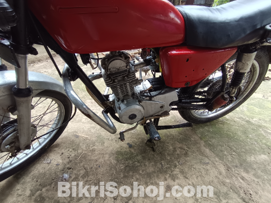 Bajaj boxer 100cc